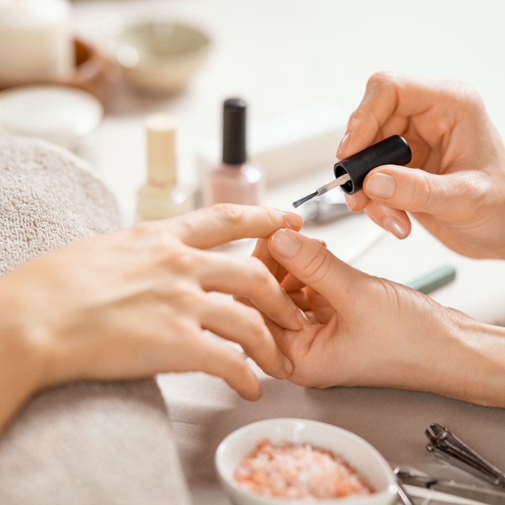 Neomanails din salong i Stockholm för perfekta naglar och avslappning